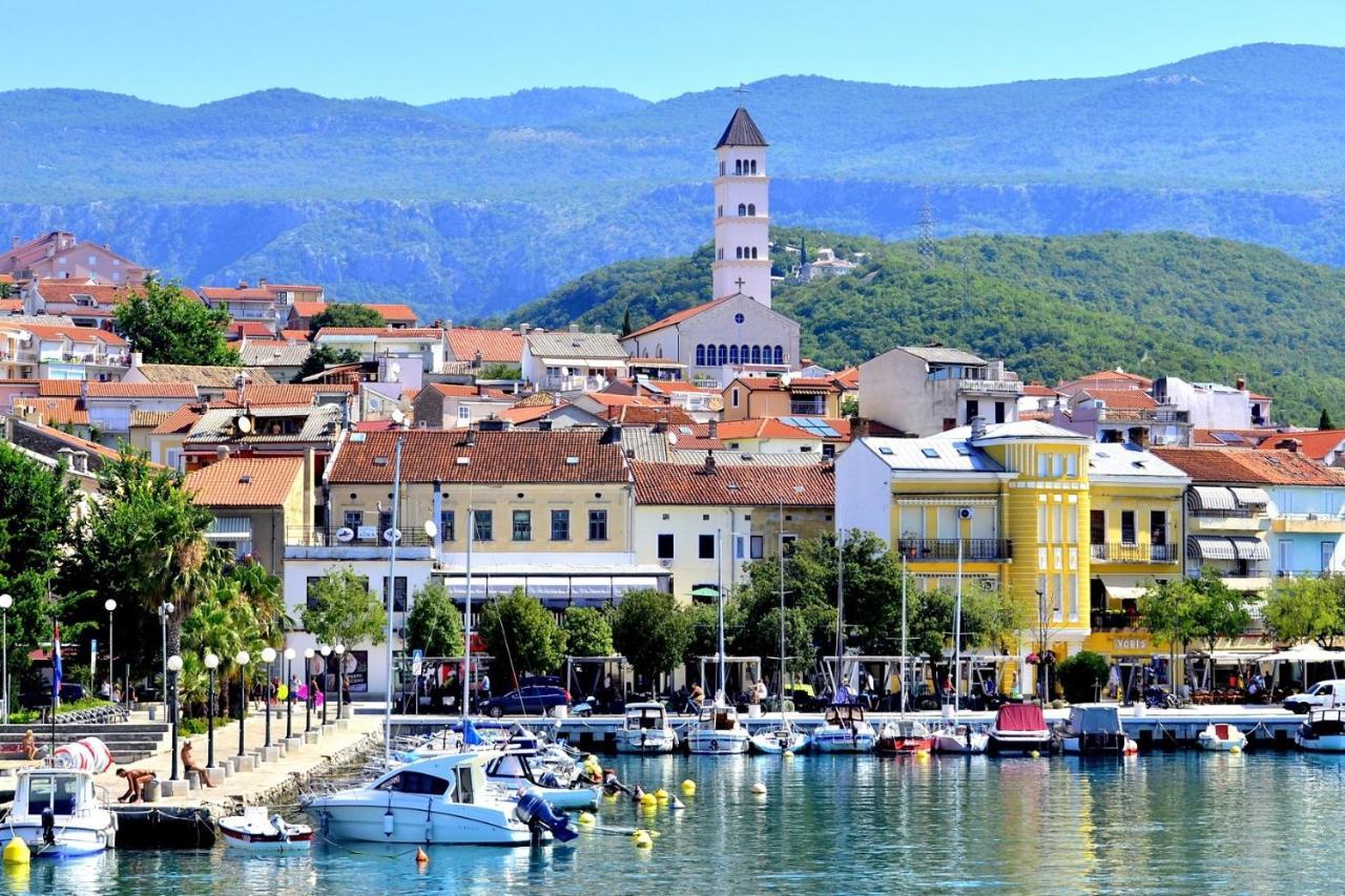 Apartments With A Parking Space Crikvenica - 13450 Exteriör bild