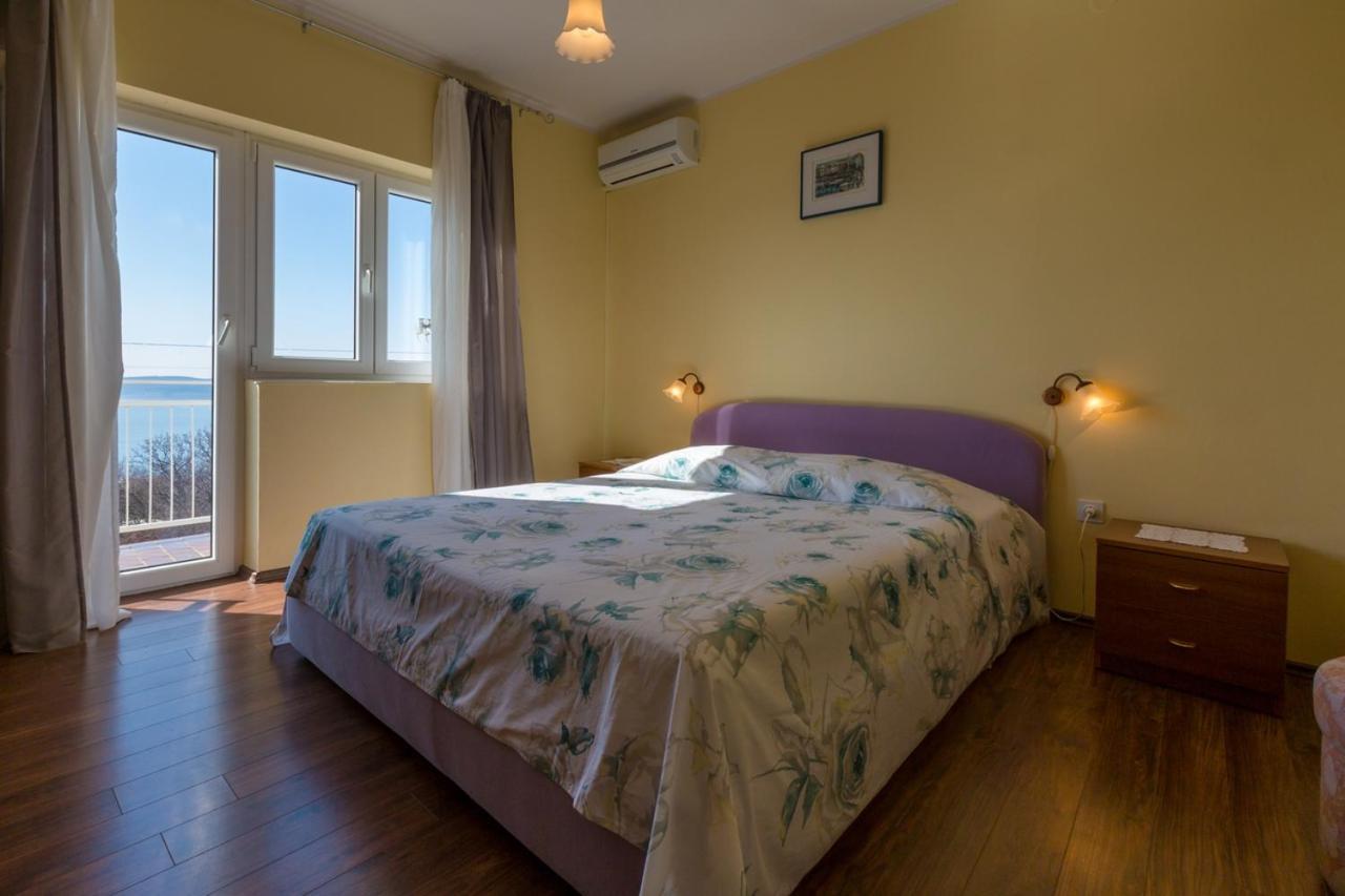 Apartments With A Parking Space Crikvenica - 13450 Exteriör bild