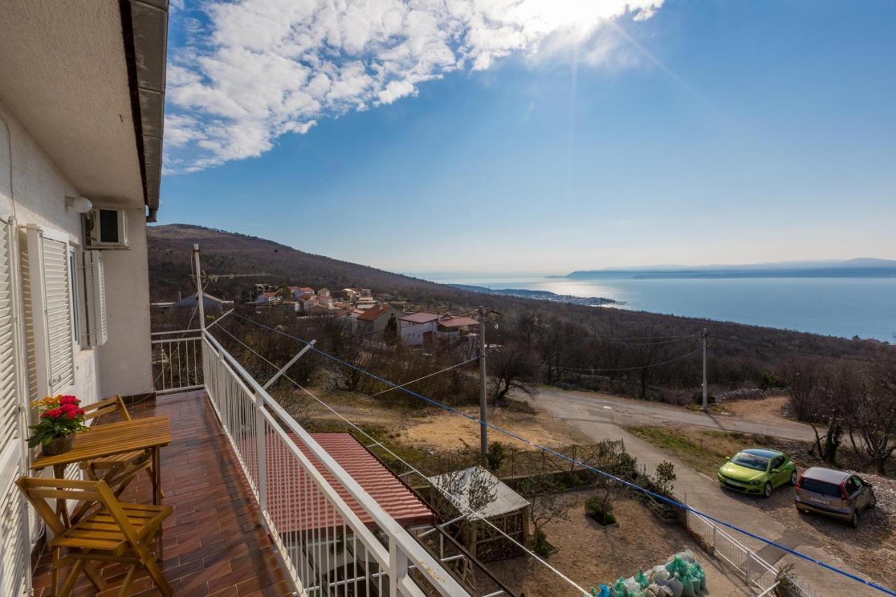 Apartments With A Parking Space Crikvenica - 13450 Exteriör bild